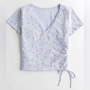Hollister Cropped Baby Tee, Size Medium, Purple w/flowers